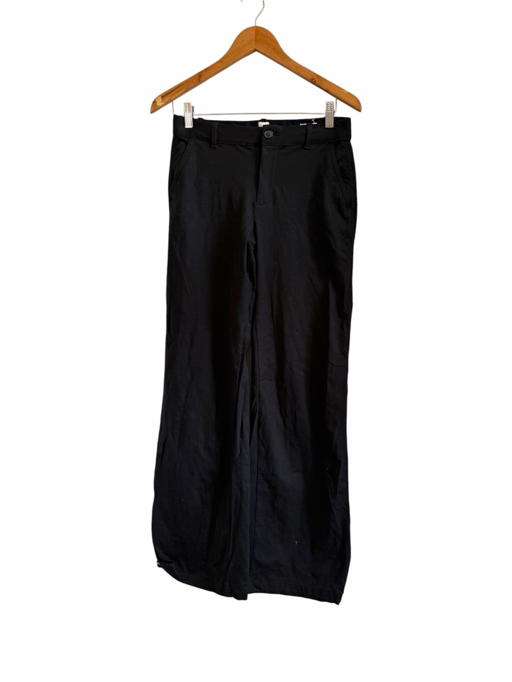 Women’s GAP Black Straight-Leg Pants - Classic Everyday Style